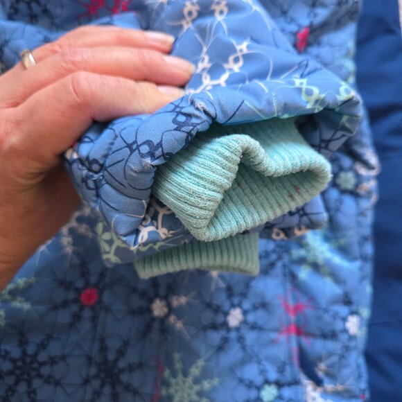 OshKosh Snowsuit (jacket + pants) - Picture 6 of 9